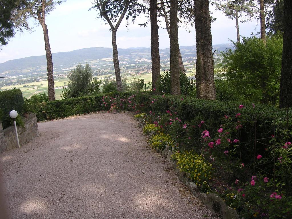 Casa Fiorita Bed & Breakfast Sant'Enea Dış mekan fotoğraf