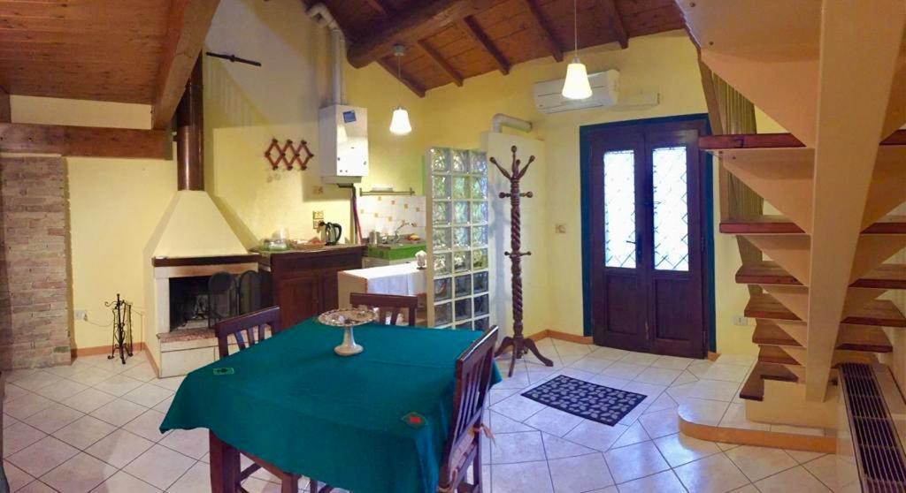 Casa Fiorita Bed & Breakfast Sant'Enea Dış mekan fotoğraf